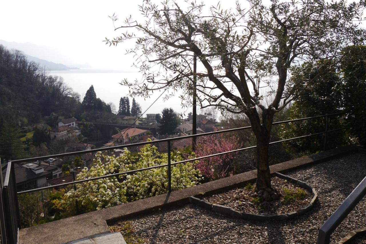 Casa Colmegna Mit Traumhaften See- Und Bergblick Luino Exterior photo